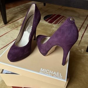 NIB MICHAEL Michael Kors Purple Suede York Platform Pump